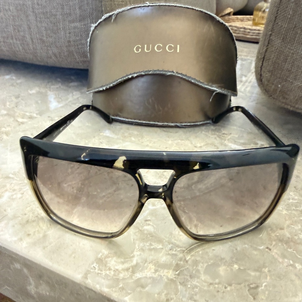 Gucci Black and Brown Sunglasses